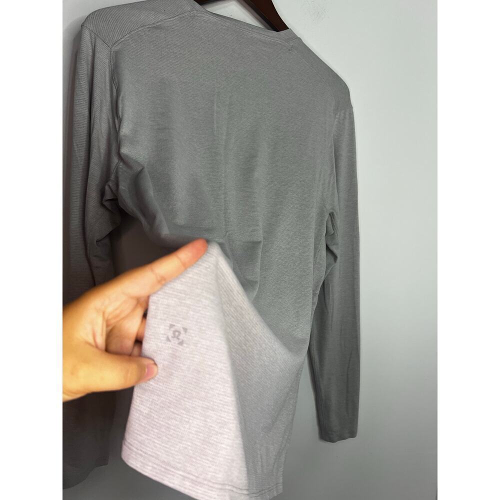 Men’s Lululemon long sleeve heathered vapor Size Medium - Picture 3 of 4